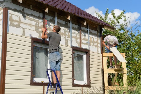 Cost of Handyman Siding Repair in Seattle