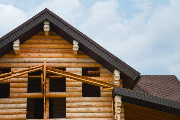 Log Home Siding Installation in Seattle